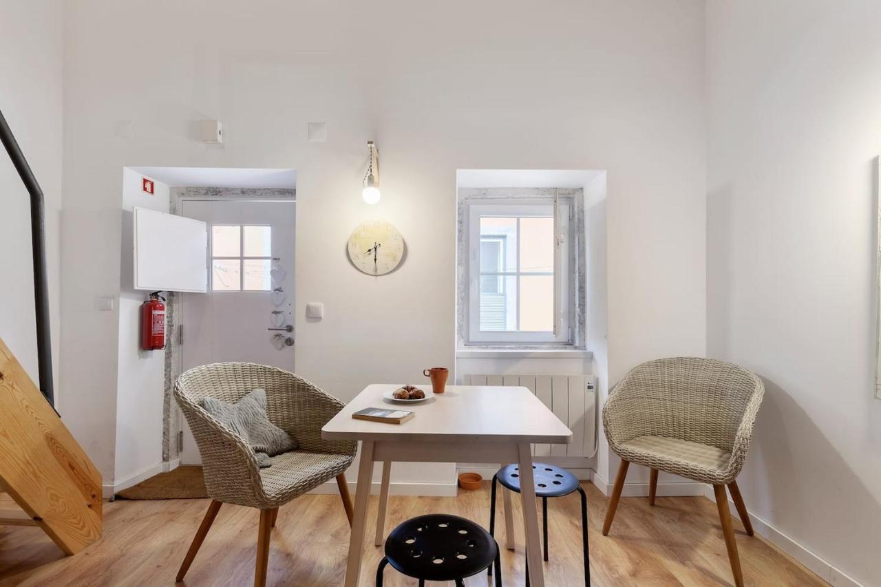 Classic Lisbon Homes: Bright & Central In Belem Экстерьер фото